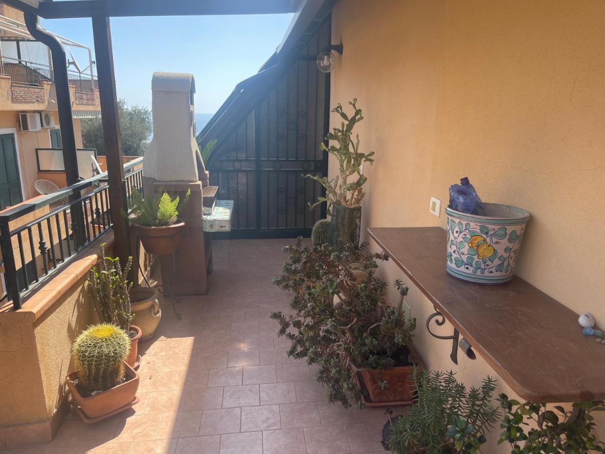 Apartament Casa Vacanze Cuzari Letojanni Zewnętrze zdjęcie